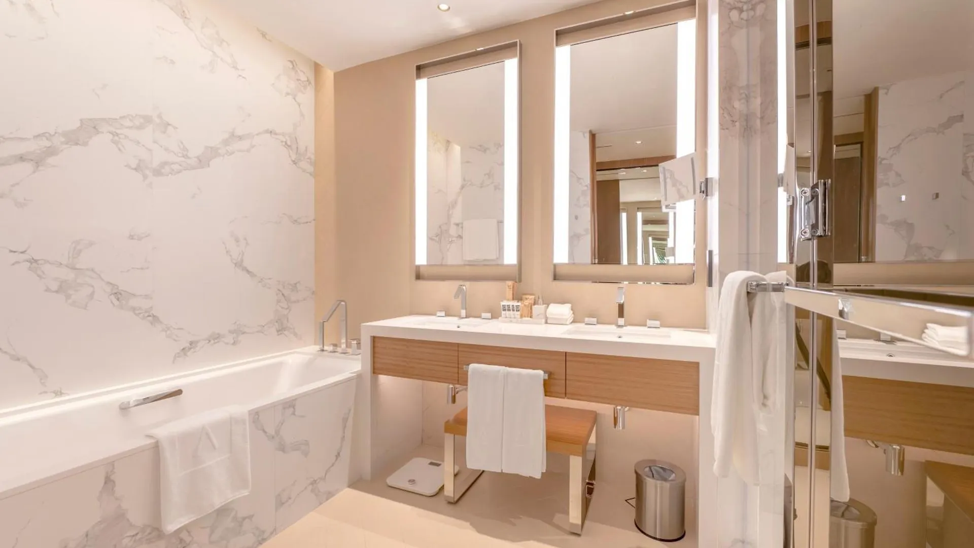 Aparthotel Address Dubai Opera Residences By Qstay